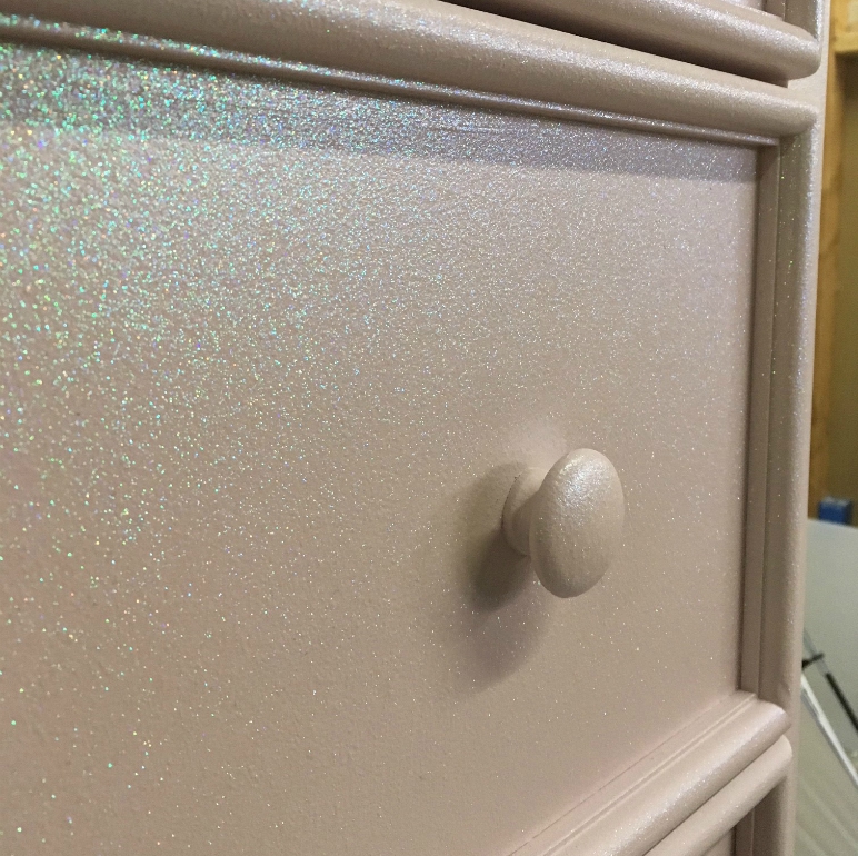 Glitter Dresser Close Up