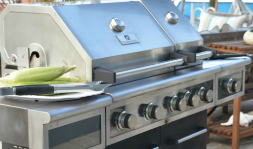 How to Clean a Barbecue Grill Without Harsh Chemicals