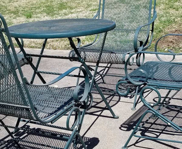 How To Paint Metal Patio Furniture