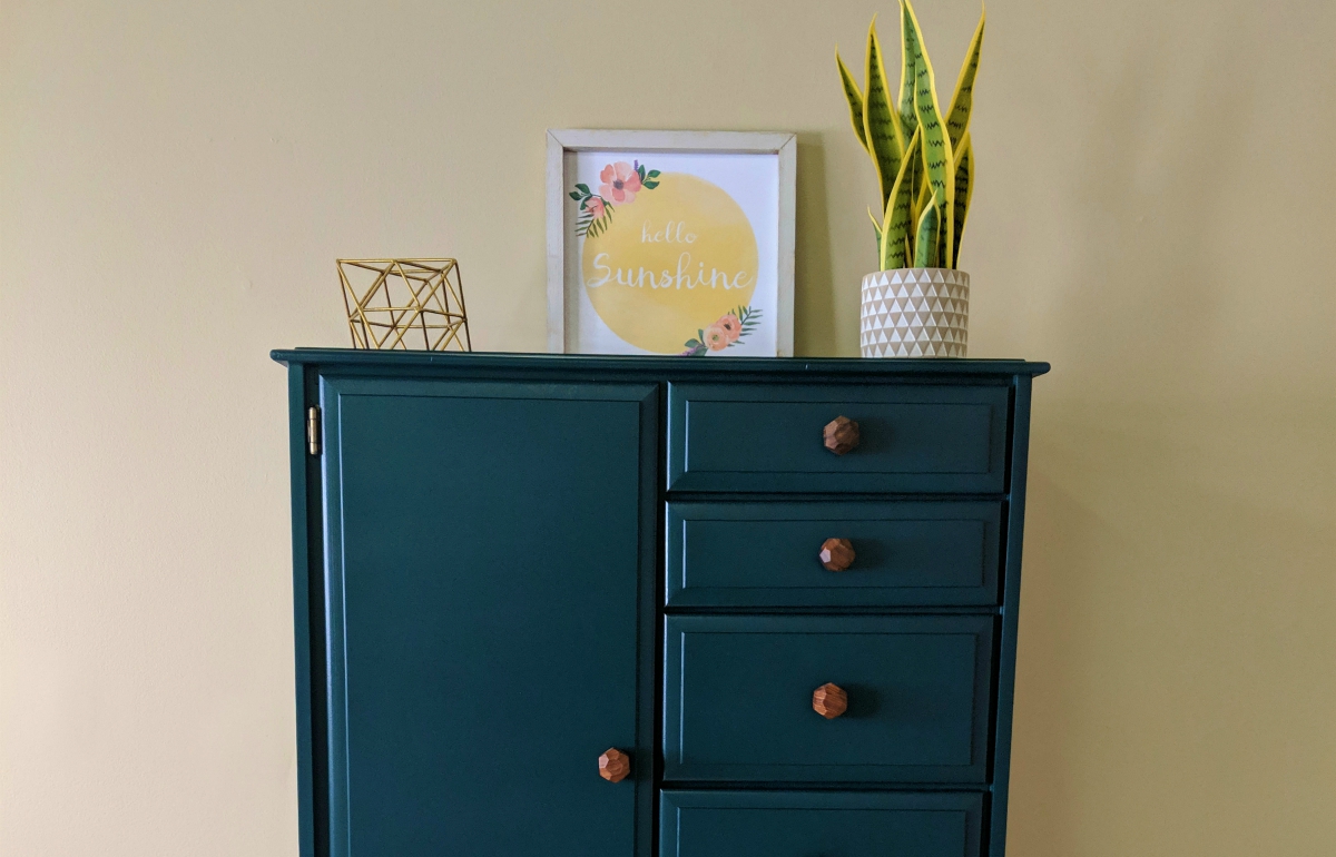 Feature Image Nightwatch Armoire