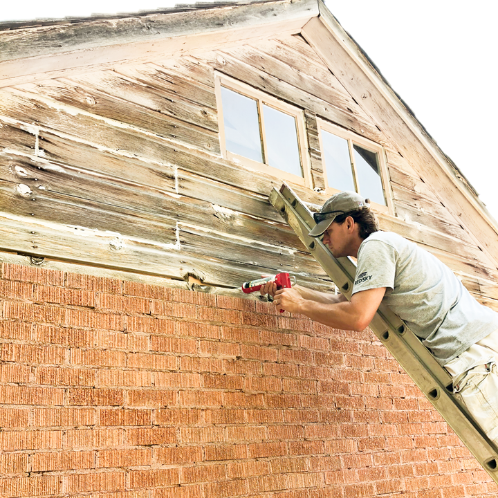 caulk wood gaps